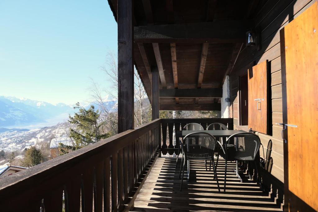 3,5 Zimmer Attikawohnung mit Traumaussicht - 5