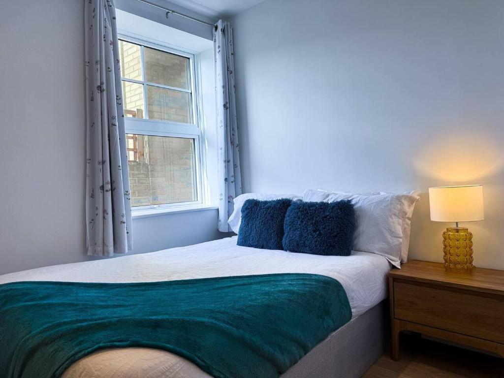 Central Hub For Maidstone, Cosy Suite Book Now, Maidstone