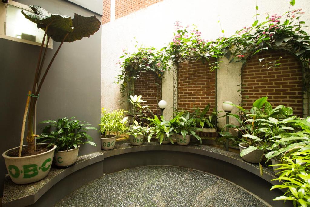 Exterior view, RedDoorz Plus near Parahyangan University in Bandung