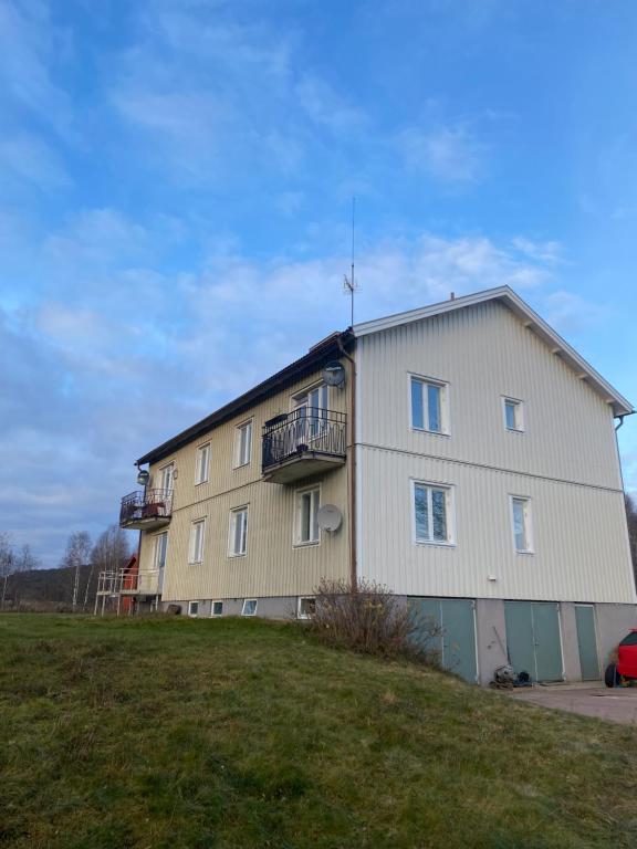 Tim's Place, Gunsjögården