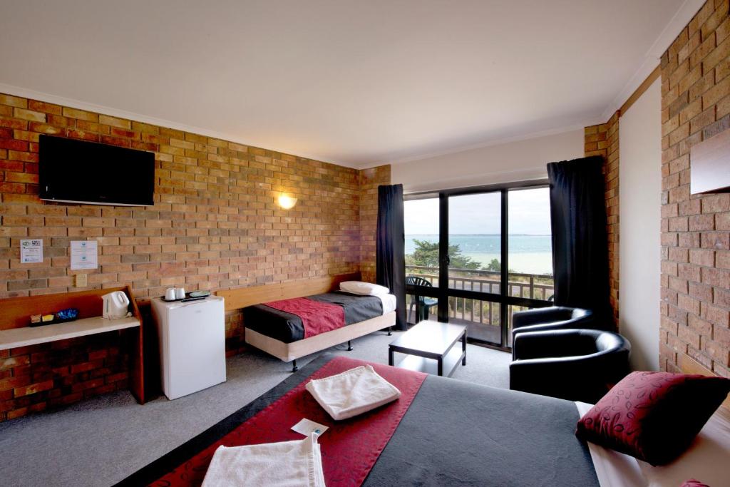 Kangaroo Island Seaside Inn photo