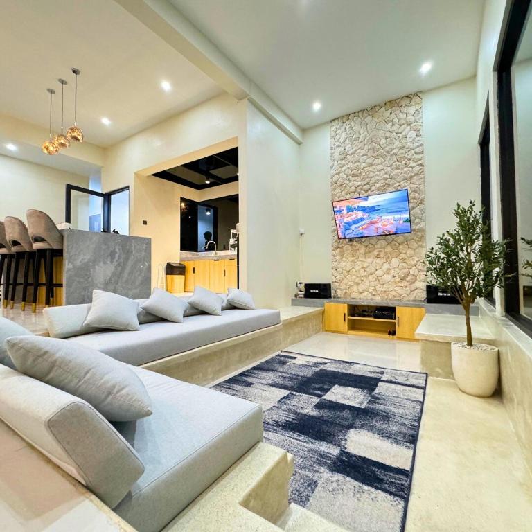 Villa Lembang 4 Kamar Tidur dengan Kolam Renang Billiard Karaoke