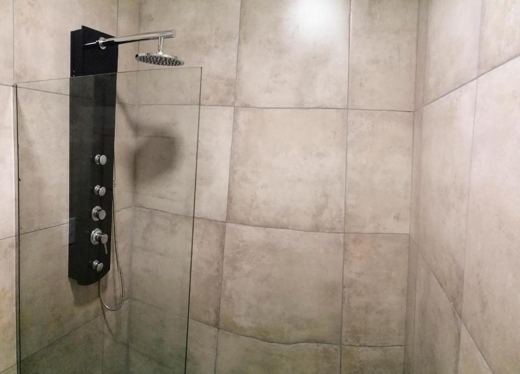 Amplio departamento frente al lago-seguridad 24hs - 2