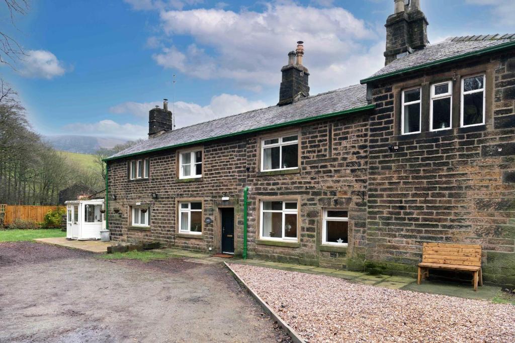 Dovestone Cottage, Oldham