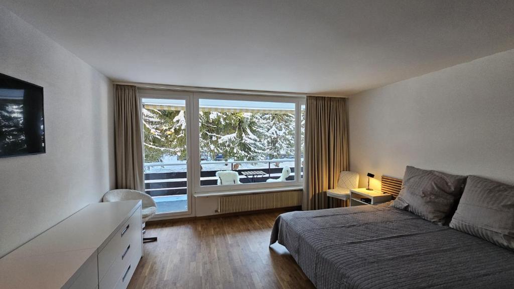 Modernes Studio mitten in Davos - 1