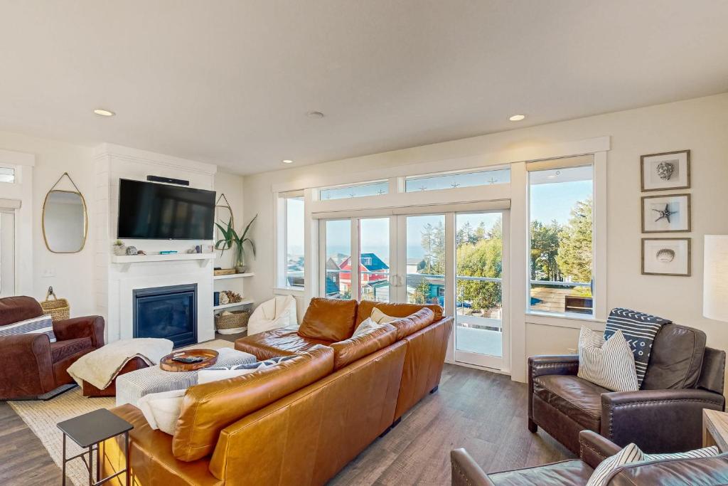 Off of the Hook, Lincoln City