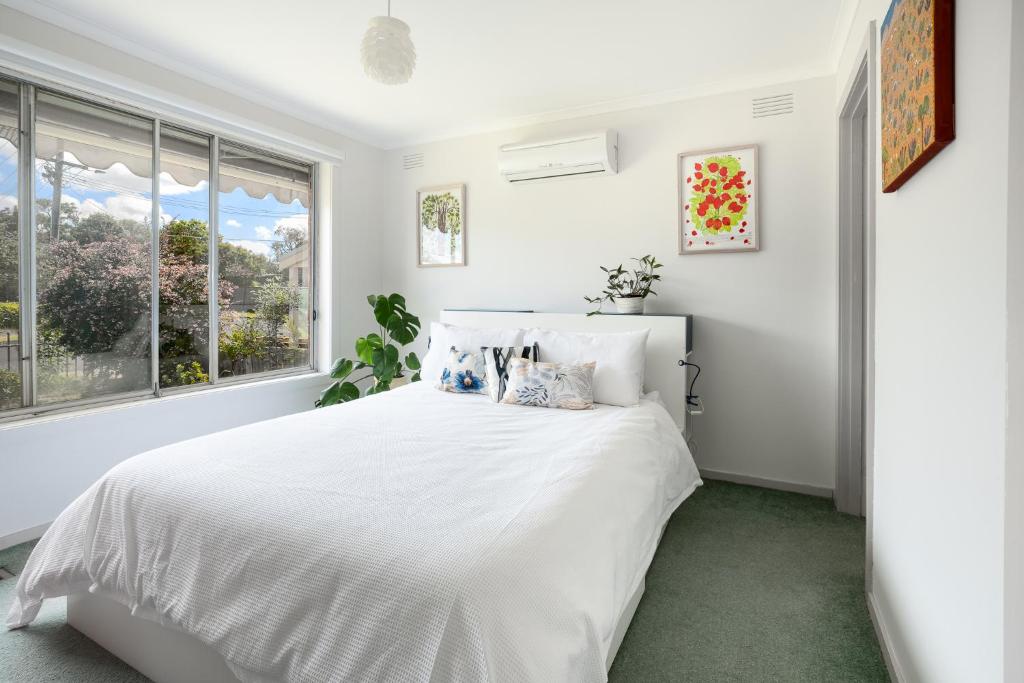 24 Surfers Ave, Ocean Grove