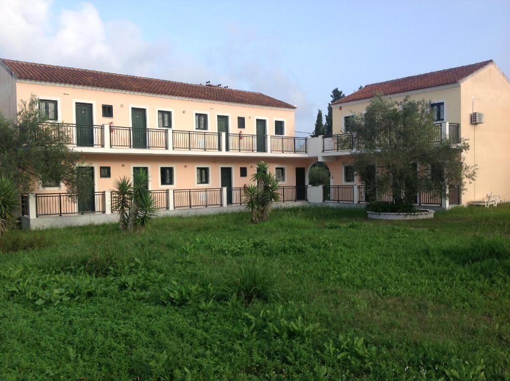 Yianetta Hotel & Suites — Hotel building in Kavos, Ionian Islands