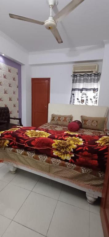 High Vision, Islámábád