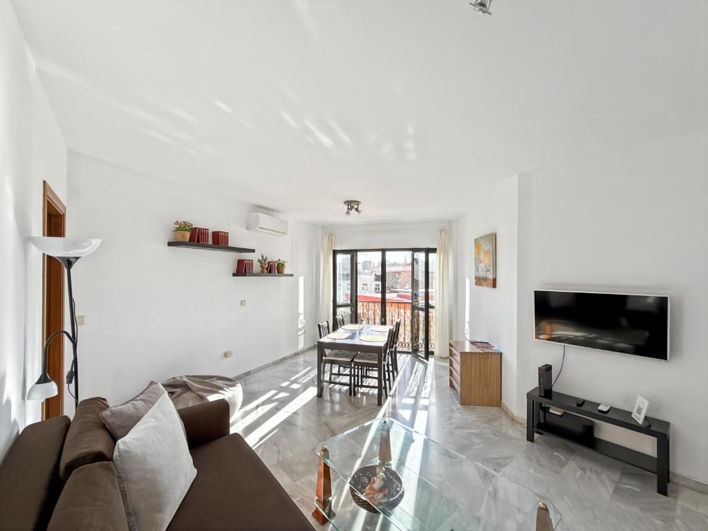 Exclusive Malaga Apartments with Cathedral Views and Auto Check-in - 2
