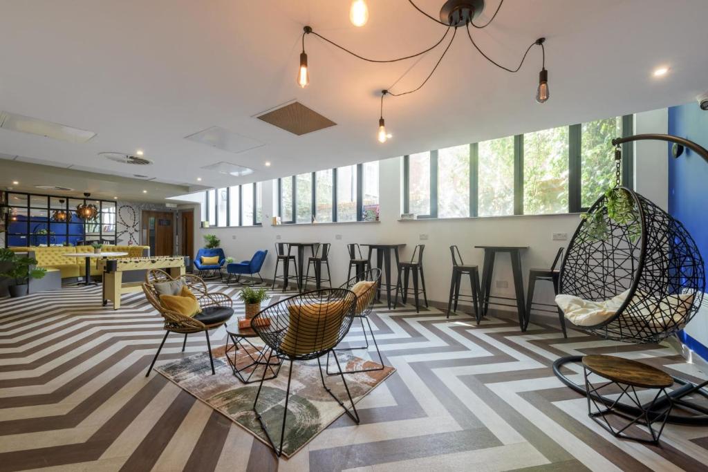 For Student Only King Square Studios for Your Perfect Retreat, Bristol