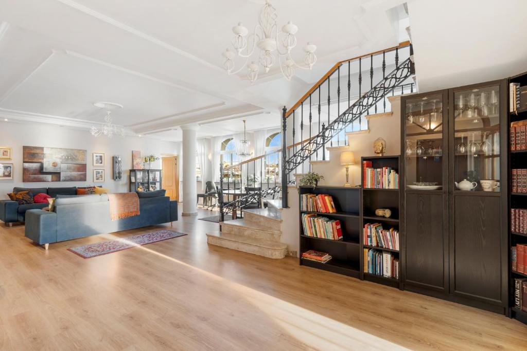 Alexandre, Fuengirola