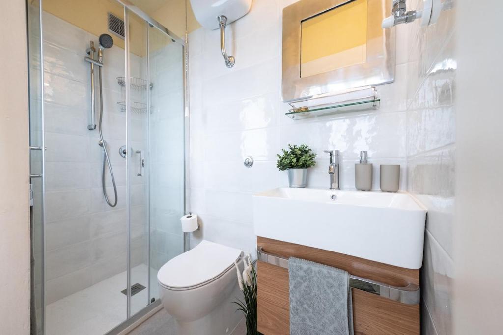 Aretina Apartment Cozy - 3