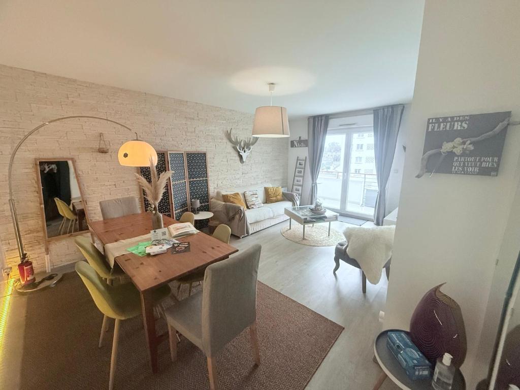 Petit Erdre - 2 chambres- gd appt ensoleillé- accès PMR - 5