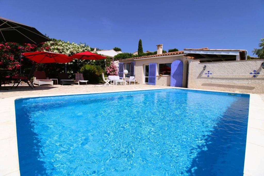 Villa Les Lauriers Blancs pour 6 personnes avec piscine privée et vue mer à La Londe-Les-Maures - 1