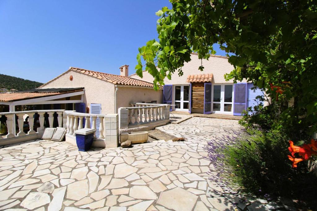 Villa Les Lauriers Blancs pour 6 personnes avec piscine privée et vue mer à La Londe-Les-Maures - 4