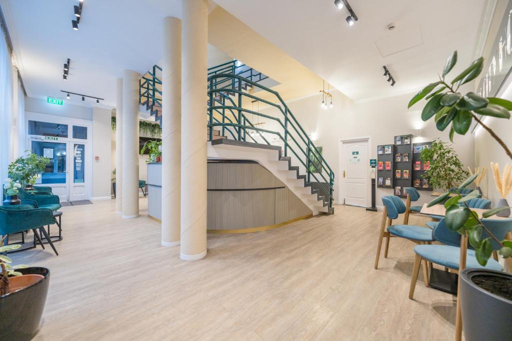 フロント・ロビー