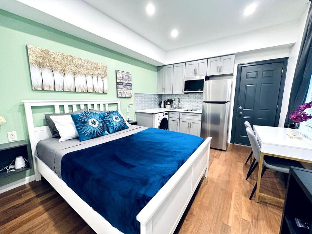 New - Suite close by Rittenhouse Square, Filadelfie