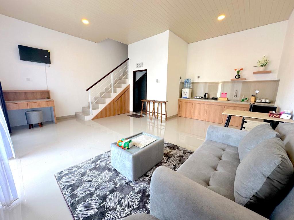 Panji Hill Residence