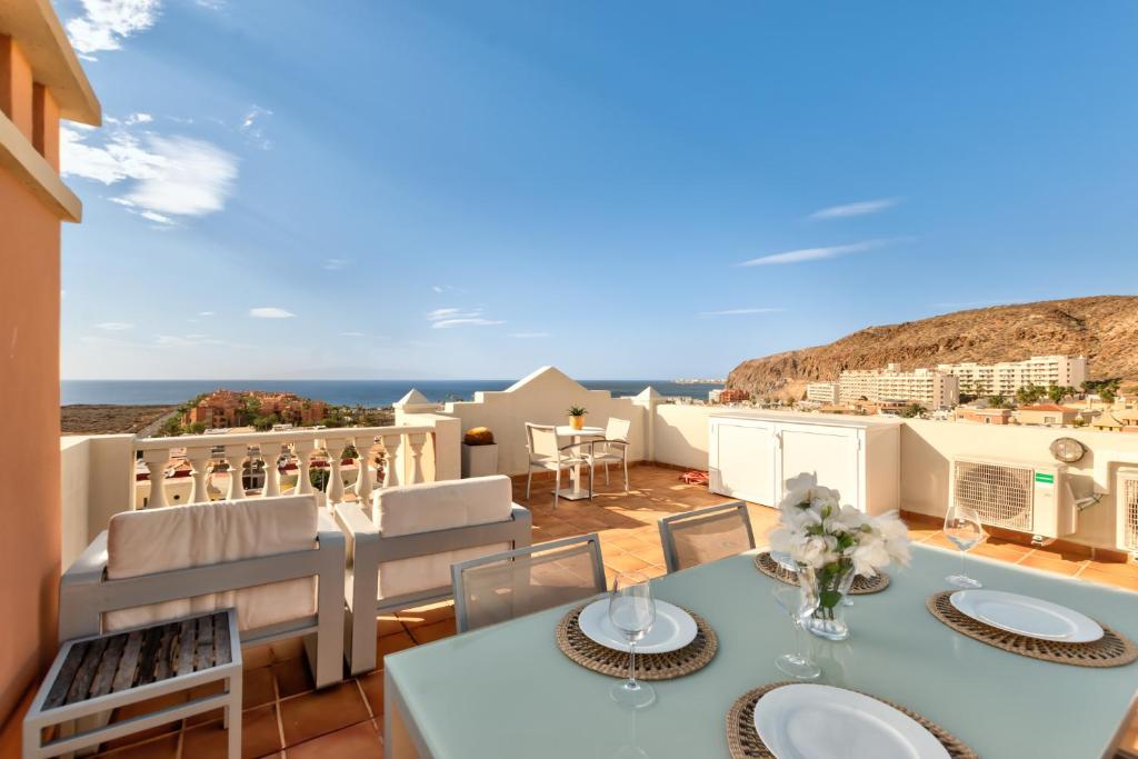 Paraiso B18 PENTHOUSE SEA VIEW & SUNNY TERRACES - 2