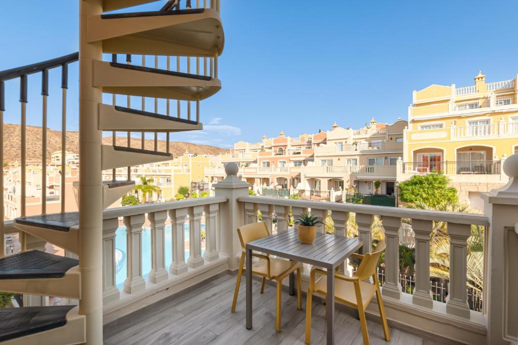 Paraiso B18 PENTHOUSE SEA VIEW & SUNNY TERRACES - 3