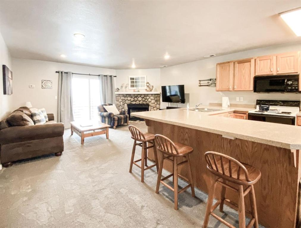 14-Plex 218, Garden City