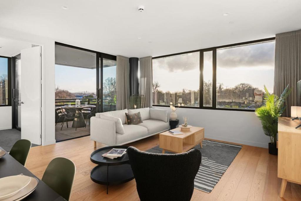 ParkHaven - Views, Luxury and central -By KOSH BNB, Hamilton