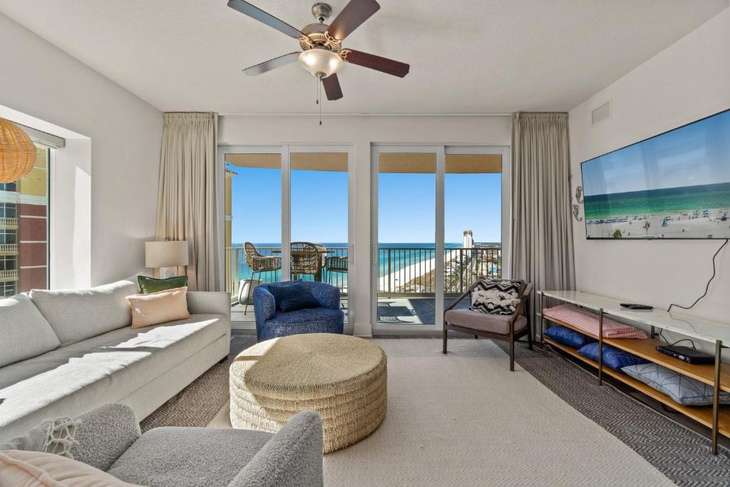 New Calypso Beach Resort Corner Unit Sleeps 8! by Dolce Vita Getaways PCB, Panama City Beach