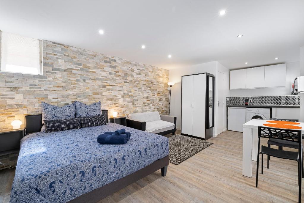 Nice Renting - PENCHIENATTI - Chic & Modern Urban Pearl Massena Old Nice - 2