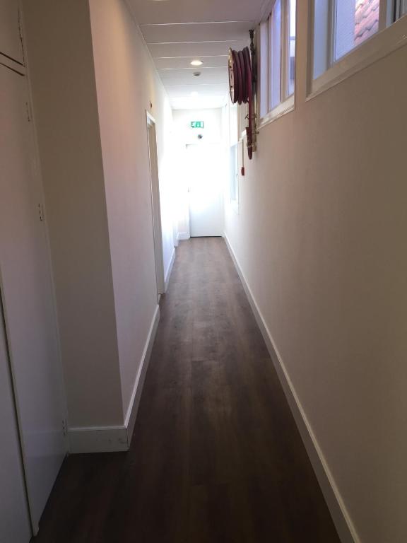 Facilities, Hotel Damrak Inn in Amsterdam