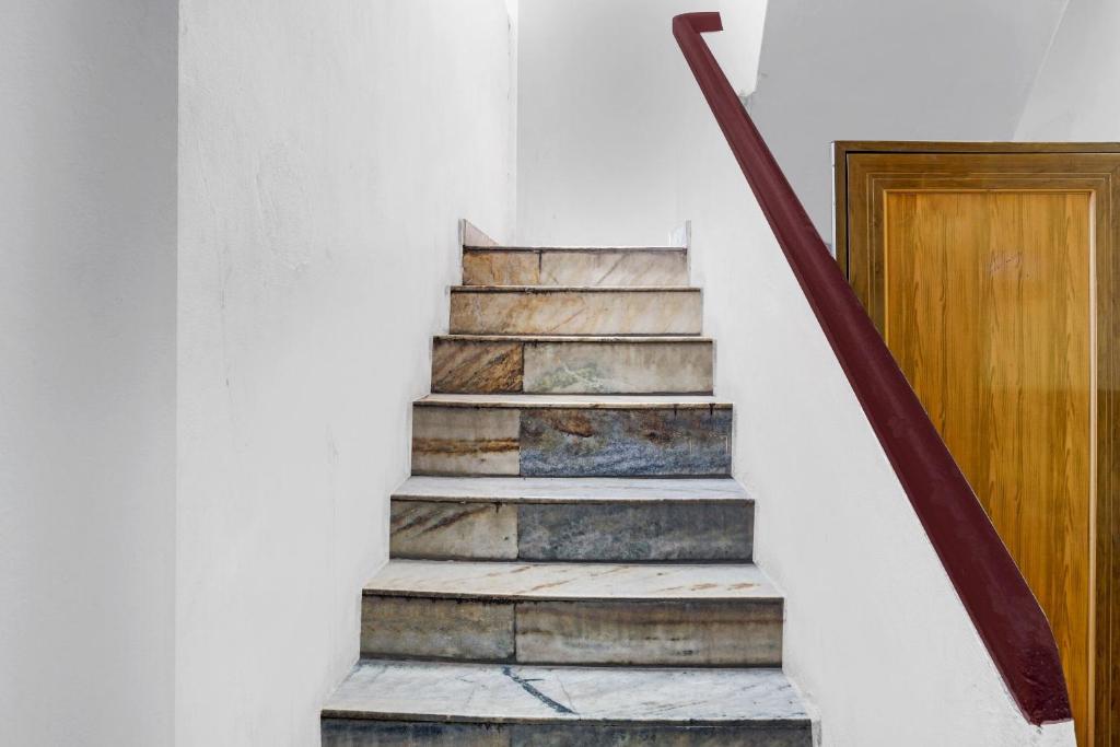 フロント・ロビー