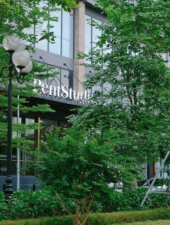 Muse Hanoi PentStudio West Lake
