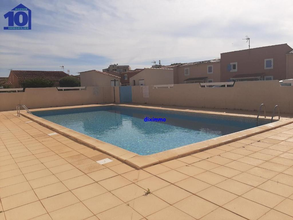 Pavillon 6 pers, piscine, clim, parking, proche mer - FR-1-781-77 - 1