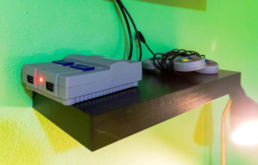 Ranger - Pool, Arcades, Foosball, 5m to Beach!, Navarre