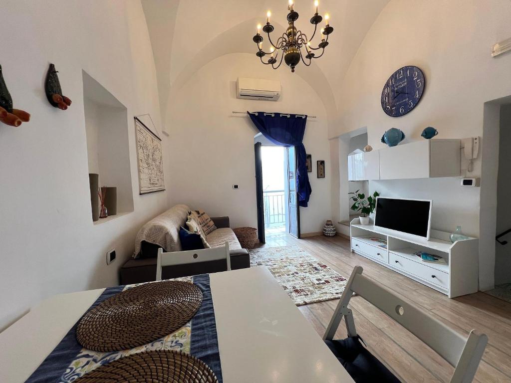 Cozy House in Ostuni with Panoramic Terraces 전경