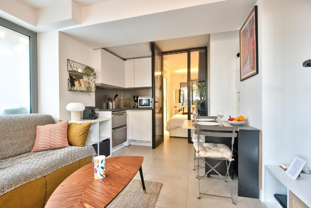 Studio avec grande terrasse YourHostHelper - 3