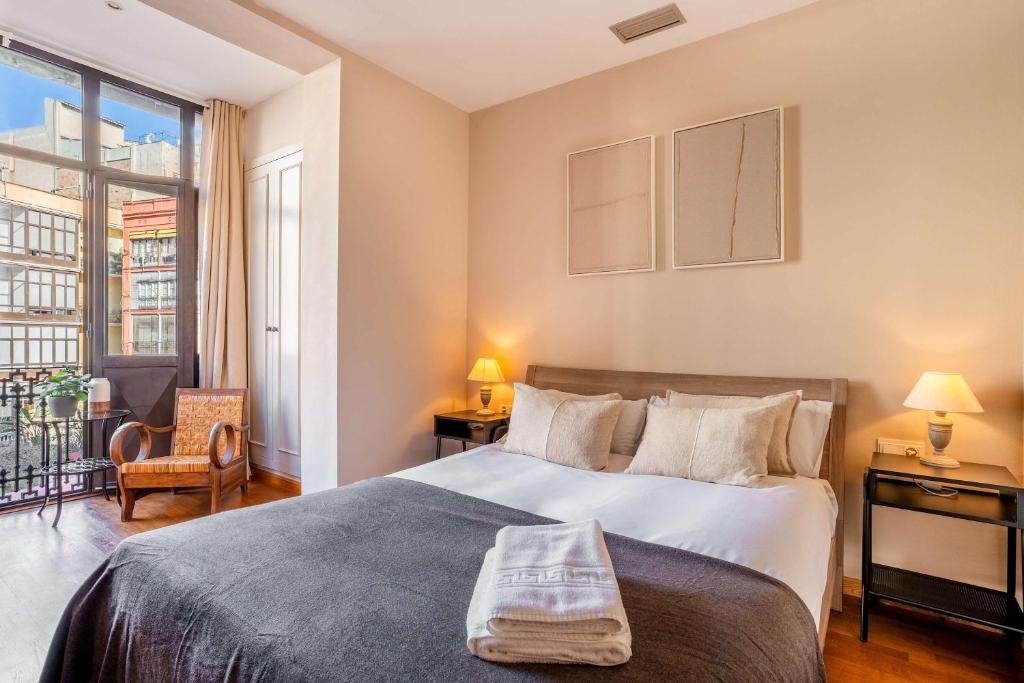 The Collection Barcelona - Elegant 3-bedroom Apartment in the Heart of BCN - 4