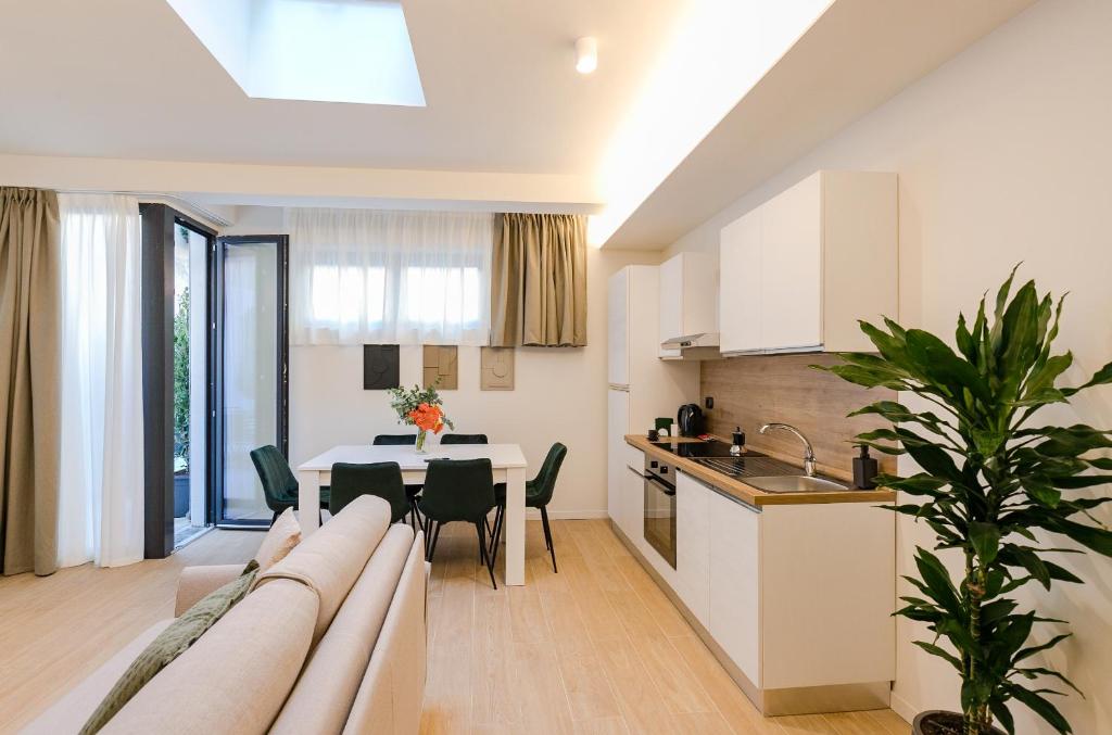 Aiello Hotels - CityLife Apartments - 5