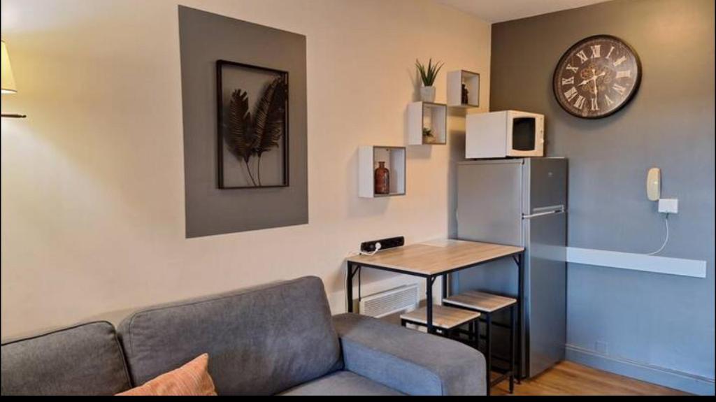 CAP ESTÉREL studio 4 pers équipé, belle vue Golf, centre village PIERRE & VACANCES , PARKING inclus et 5 PISCINES accès gratuit, CLIM, WIFI, TV, lave-vaisselle et lave-linge,four, plancha - 4
