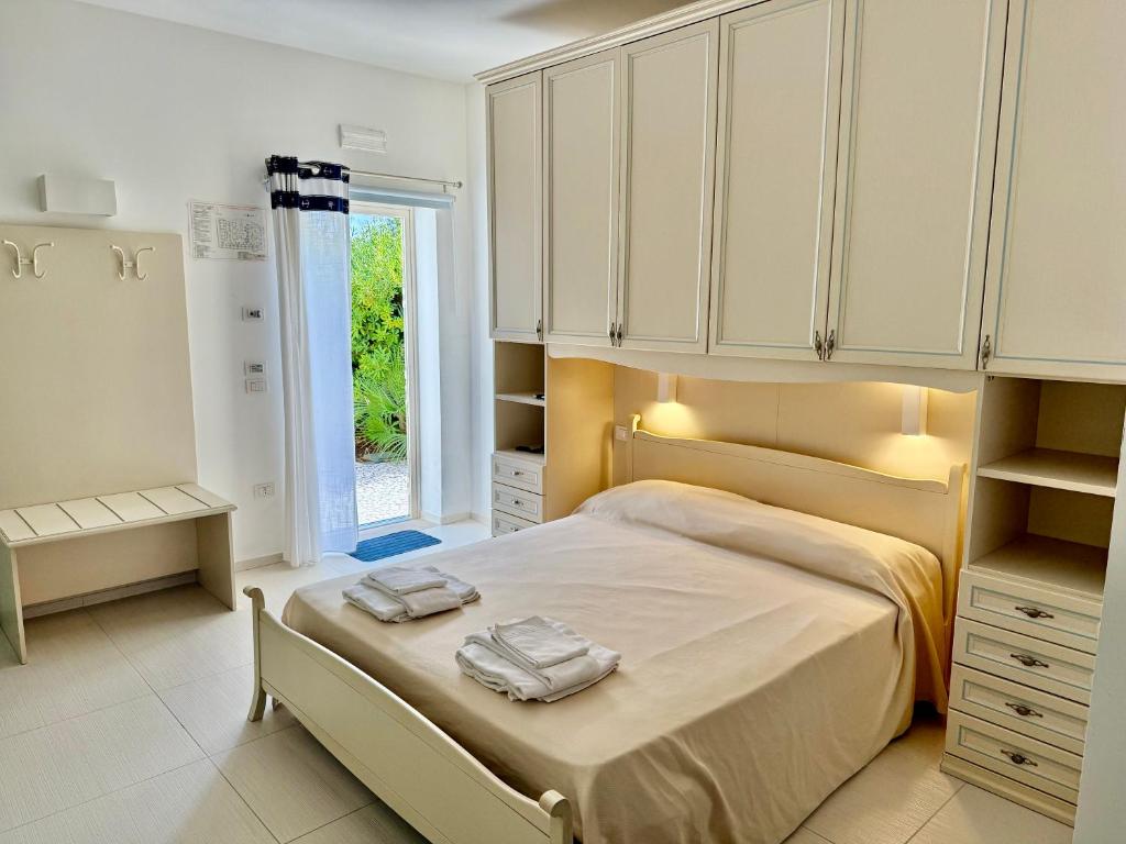 Baia Sangiorgio Hotel & Beach Club - 5