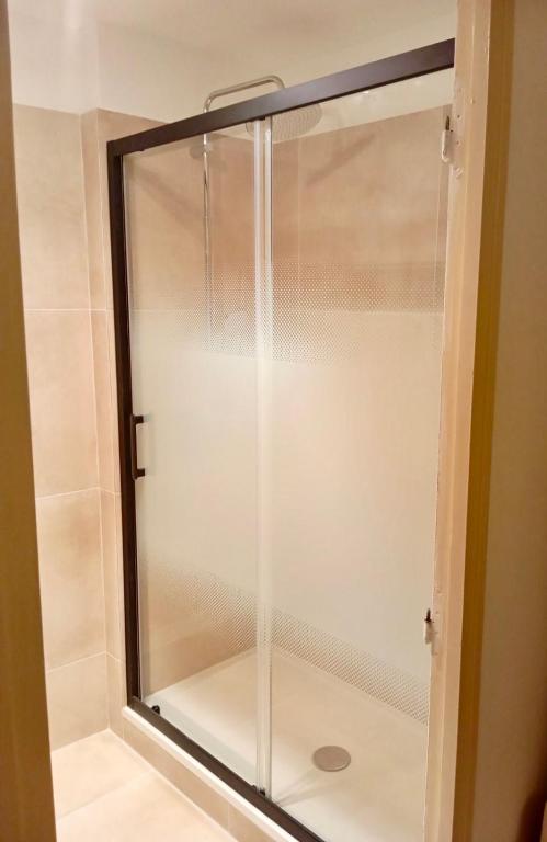 Appartement calme, à 2 pas du Palais des Papes, au 3eme étage - 2