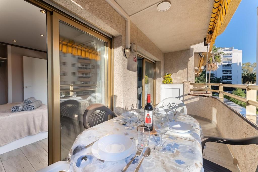 Salou-PrivateParking-Pool-2bed-PortAvntura-AA-WiFi16 - 5