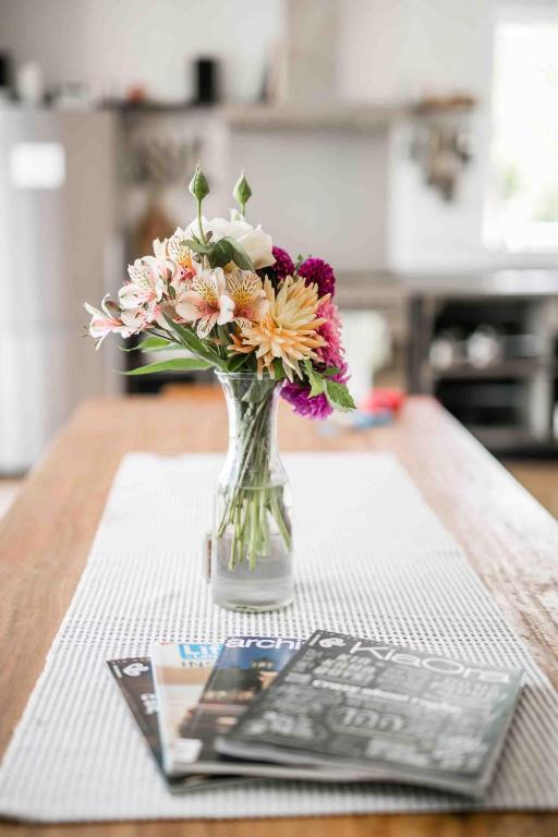 Shared lounge/TV area