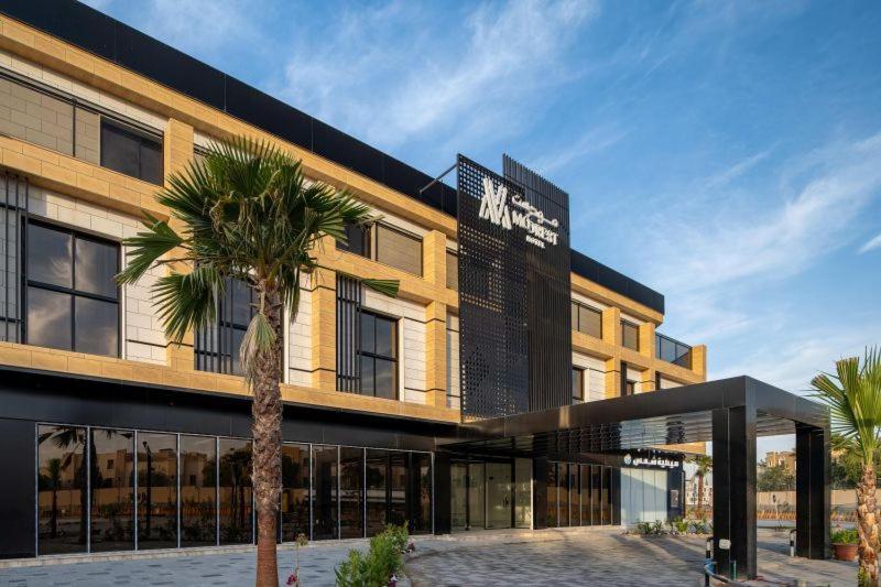 Modrest Hotel, Rijád