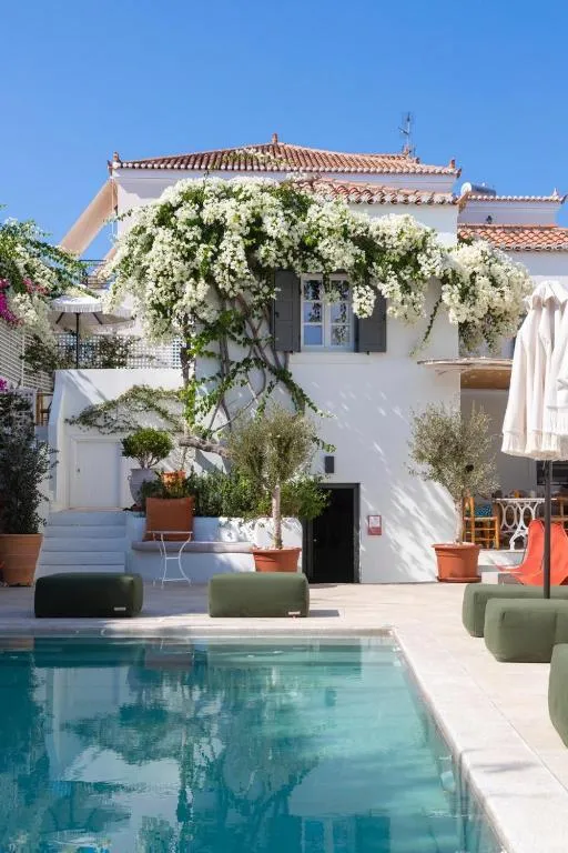 Yayaki Spetses, hotel v destinaci Spetses