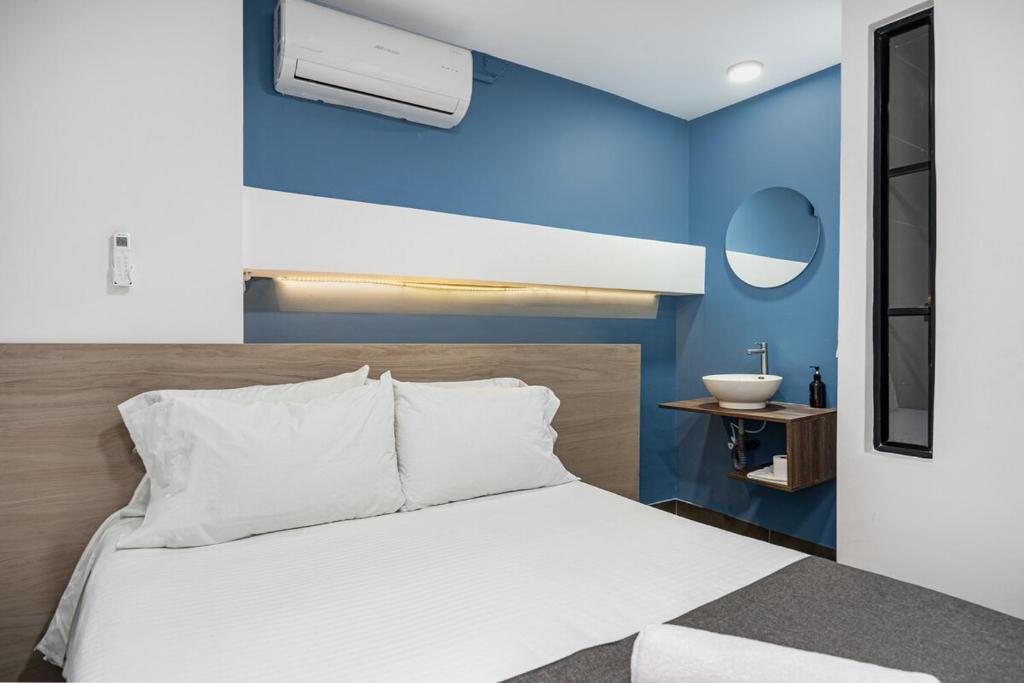 Huge PH | Indoor Pool & Jacuzzi, Lleras Park - 2