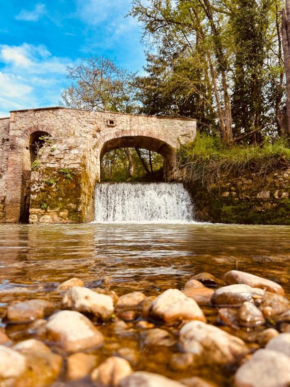 Le Moulin de Toquedonnes Gîte insolite, Saint-Michel