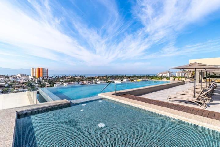 Roma Encore 2BD with Terrace in Beautiful Versalles, Puerto Vallarta