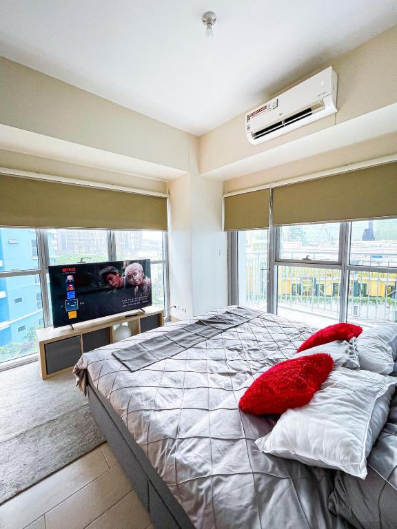 Luxury 2BR Corner near Solaire & Okada II Sunset, Manila