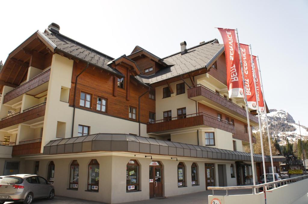Angela - 1